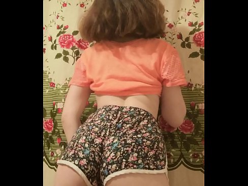 ❤️ Sexy jonk Babe deet hir Shorts op der Kamera of ️❌ Schéine Porno bei eis lb.mysexgamer.ru