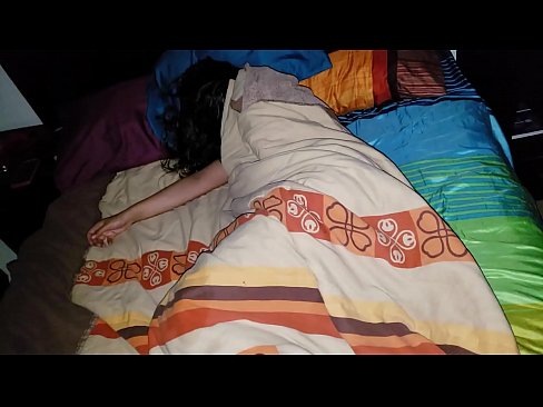 ❤️ Stiefson beréiert seng jonk Stéifmamm wärend hatt schléift. ️❌ Schéine Porno bei eis lb.mysexgamer.ru
